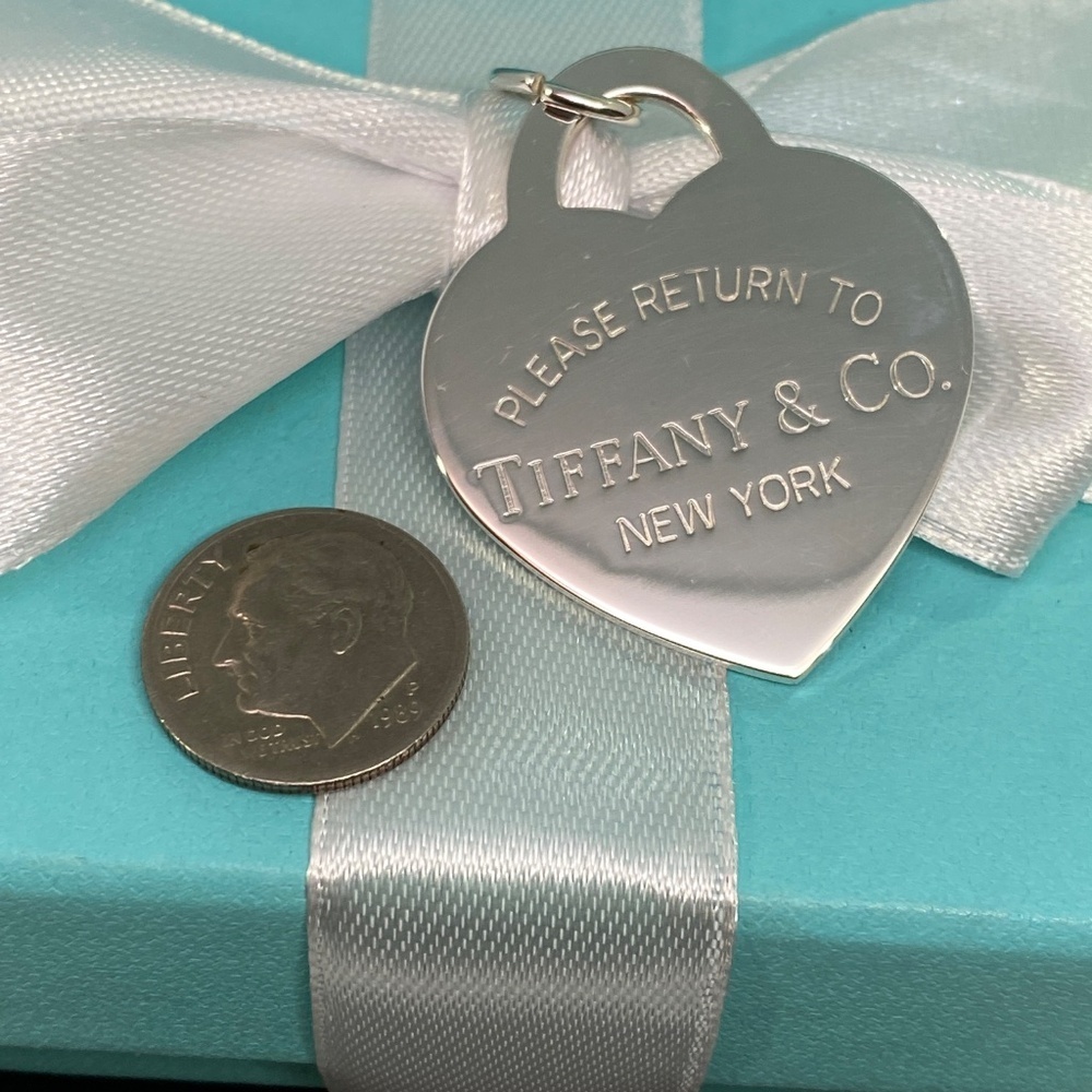 Tiffany & Co. Large Return to Tiffany Heart Charm Sterling Silver NWT - Picture 4 of 6